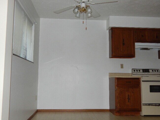 Foto del edificio - 8600 14th St W