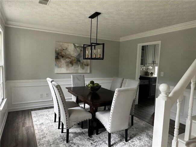 Foto del edificio - 2321 Chestnut Springs Trail