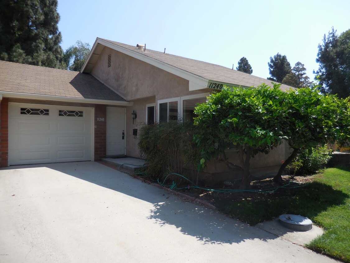 11240 Village 11, Camarillo, CA 93012 House Rental in Camarillo, CA