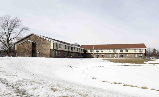 Building Photo - The Gardens