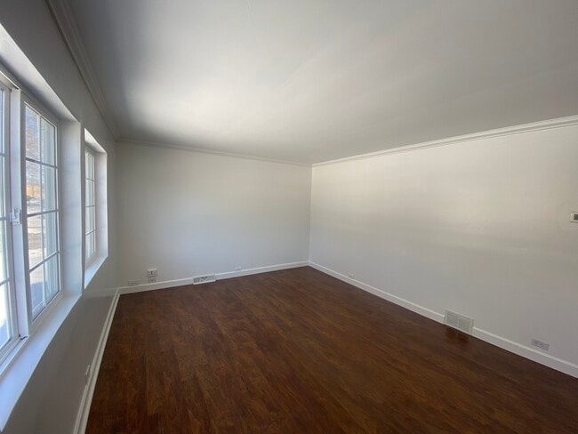 Building Photo - 7935 S Lorel Ave