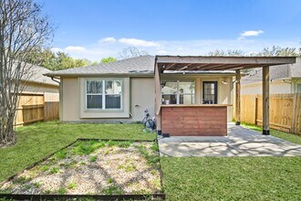 Building Photo - 24307 Silver Maple Dr