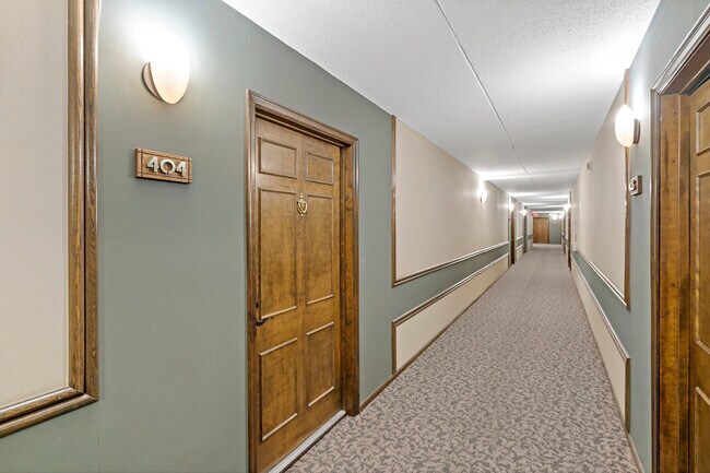 Foto del edificio - 6730 Vernon Ave S