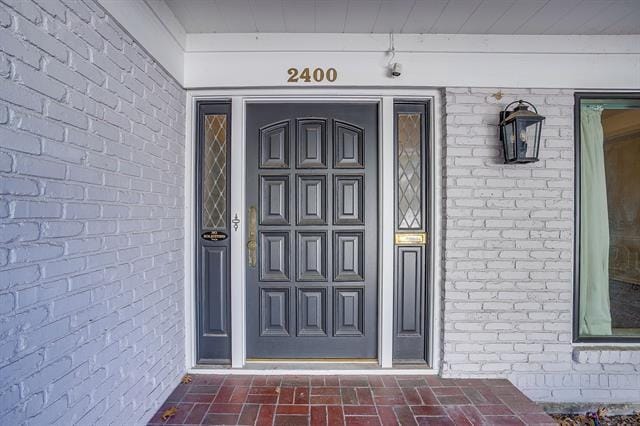 Building Photo - 2400 Winton Terrace W