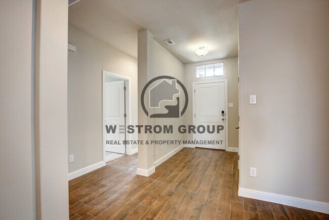 Building Photo - 820 Greenford Mnr