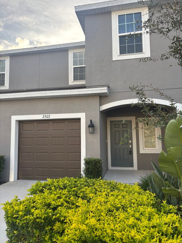 Primary Photo - 2302 Alee Ln