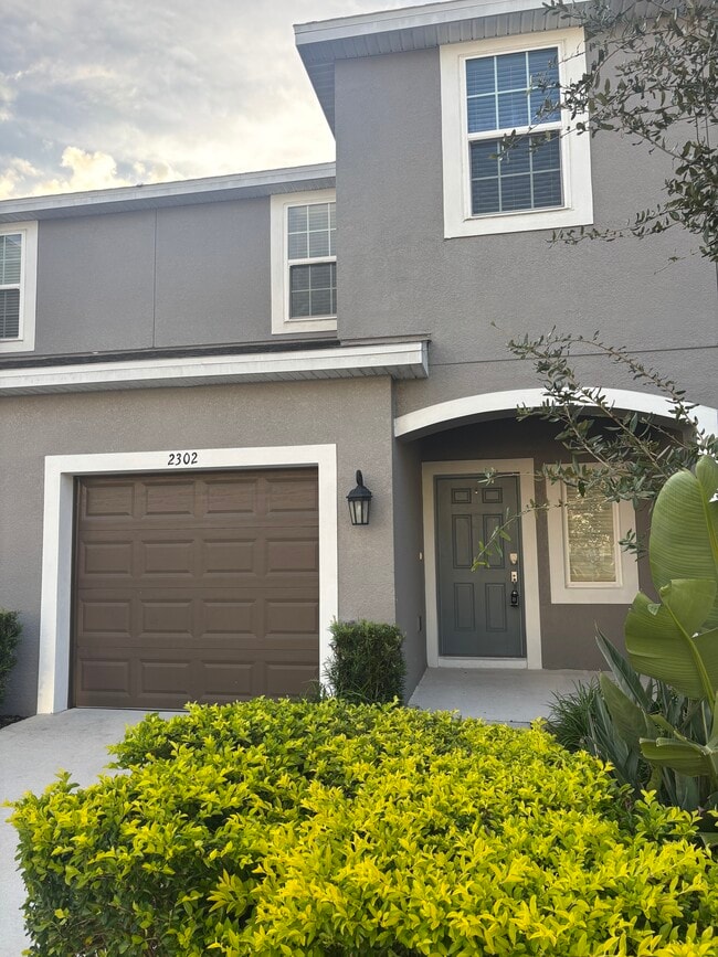 Building Photo - 2302 Alee Ln