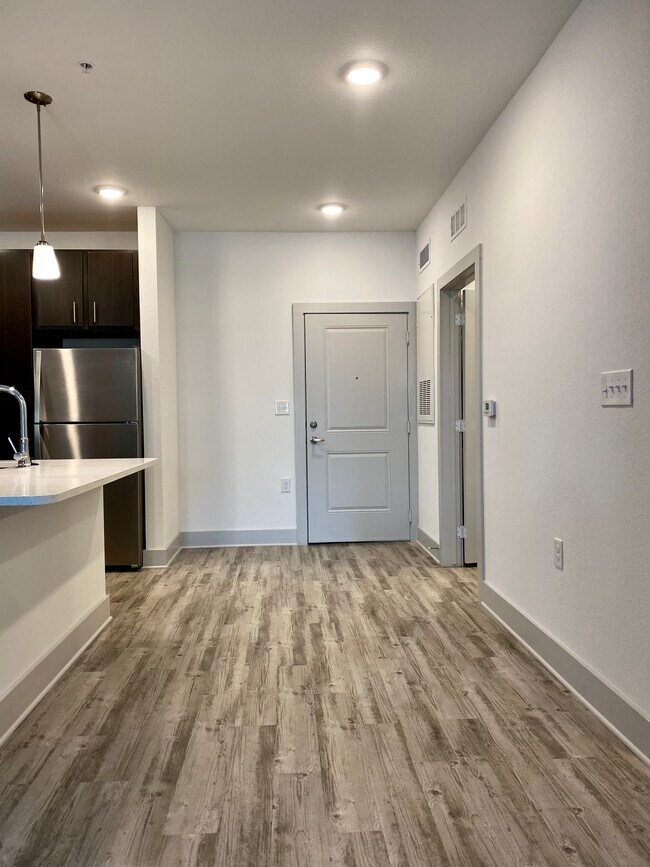 B1 Entryway - Azalea Bay Apartments