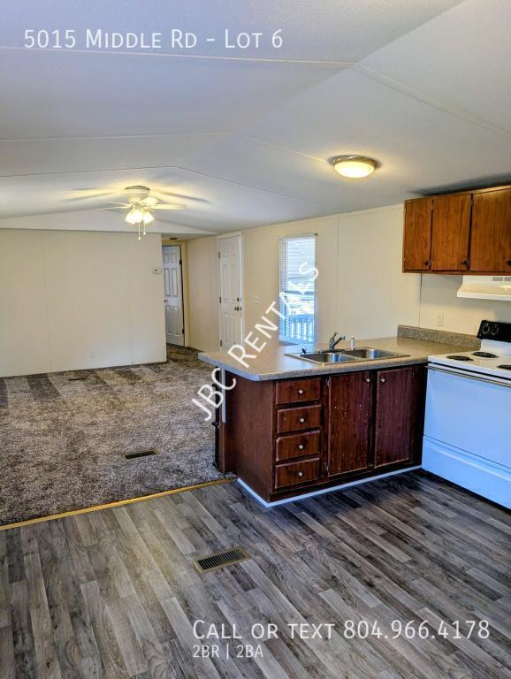 Foto del edificio - 5015 Middle Rd