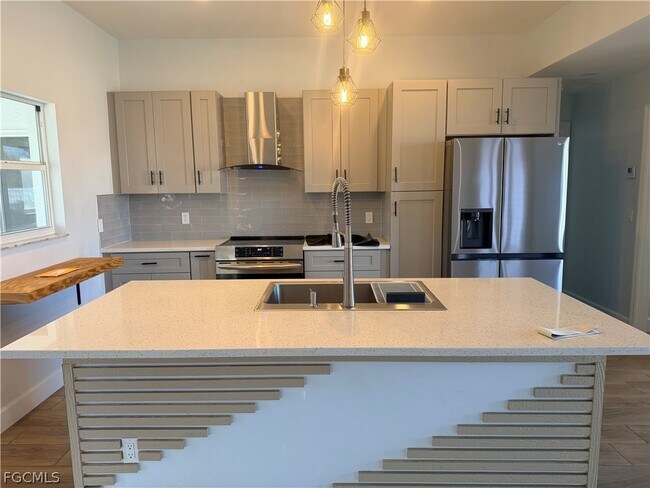 Foto del edificio - 4133 SW 7th Ave