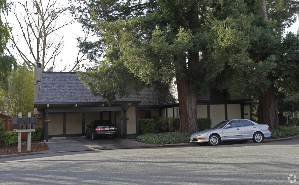 975 Almanor Ct, Lafayette, CA 94549 Apartments in Lafayette, CA
