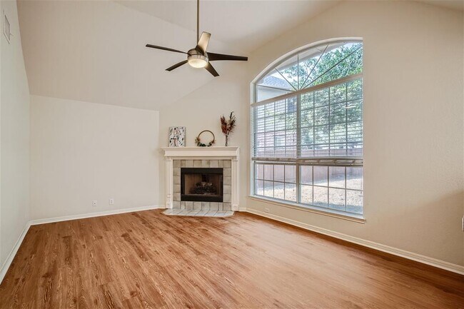 Building Photo - 10532 Redmond Rd