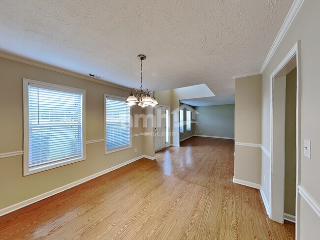 Building Photo - 367 Emerald Trace