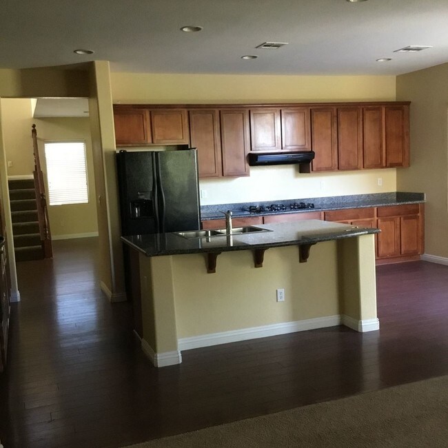 Building Photo - 4 br, 3 bath House - 8105 Tazeer Street