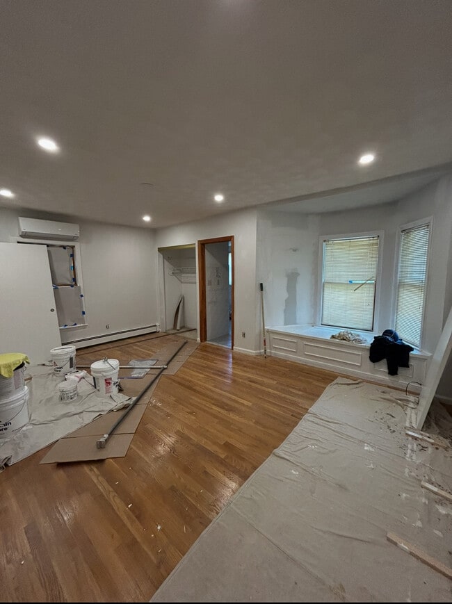 Building Photo - 11 Vinal Ave