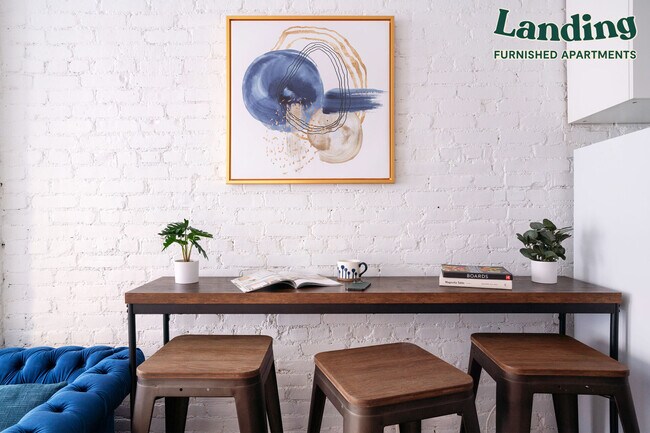 Building Photo - 230 E 83rd St