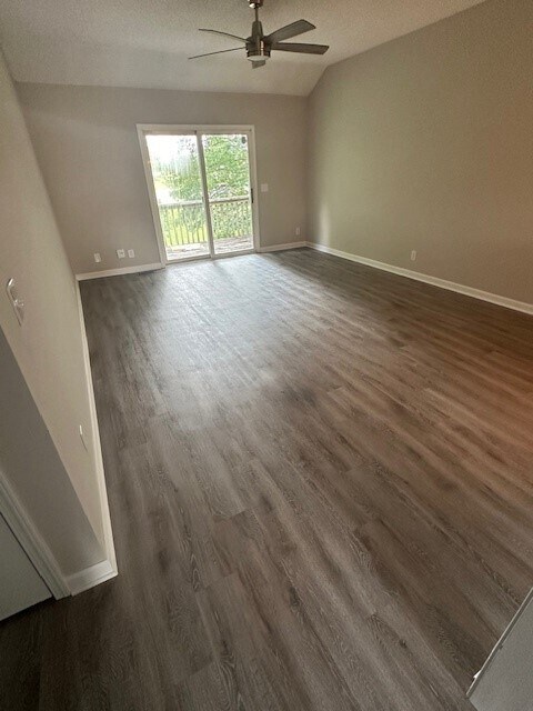Building Photo - 1423 Limerick Ct