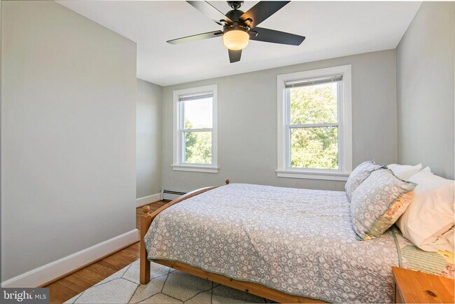 Foto del edificio - 226 Carroll Pkwy