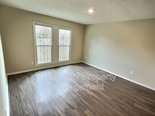 Building Photo - 3411 Brutonwood Cove