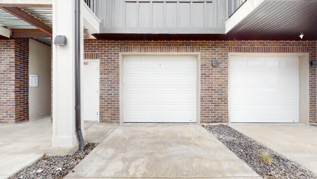 Foto del edificio - 1234 Sawmill Blvd