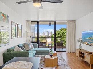 Building Photo - 3138 Waialae Ave