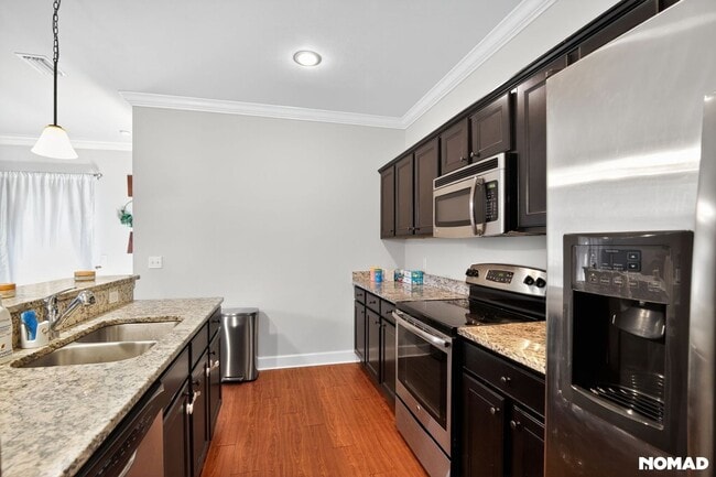 Building Photo - Spacious 4BR House in Gainesville