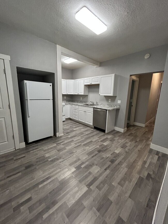 Foto del edificio - Gorgeous! Newly Remodeled 3 Bedroom 2 Bathroom Home!