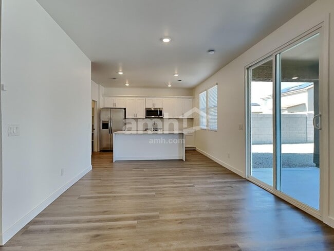 Foto del edificio - 20177 W Thomas Rd