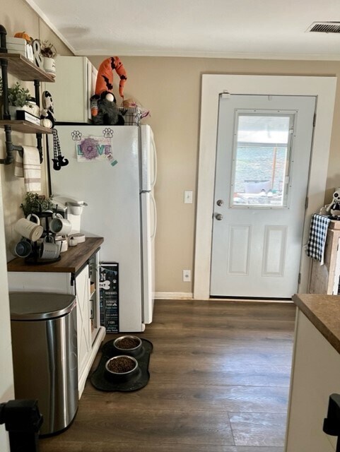 Foto del edificio - 4179 Farmview Dr