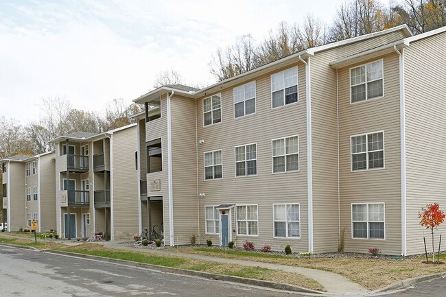 Foto del edificio - FAIRMONT HILLS APARTMENTS