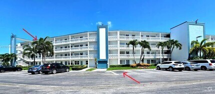 Building Photo - 4034 Exeter