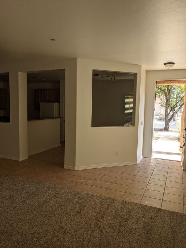Building Photo - 4 Bedroom and 2.5 Bath Rental