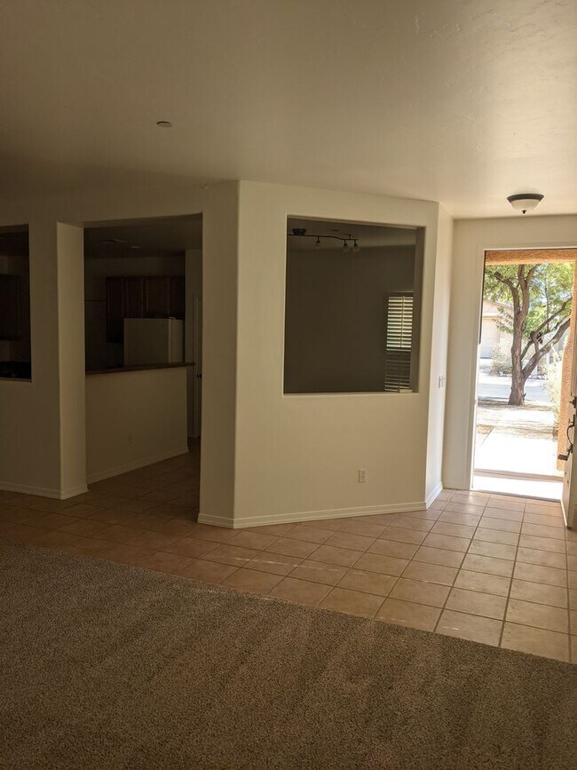 Foto del edificio - 4 Bedroom and 2.5 Bath Rental