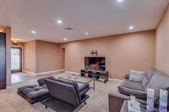 Foto del edificio - Taft GEM!