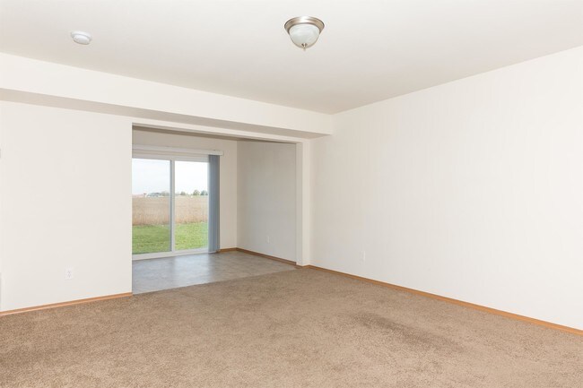 Building Photo - 9680 Hayden Dr