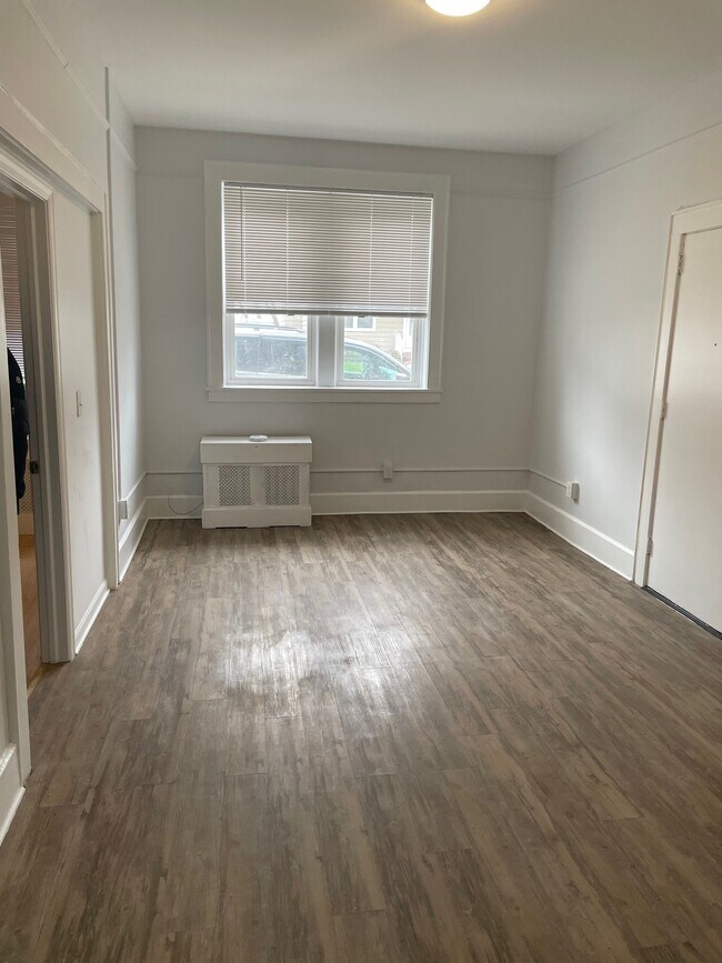 Building Photo - 331 Harrison Ave