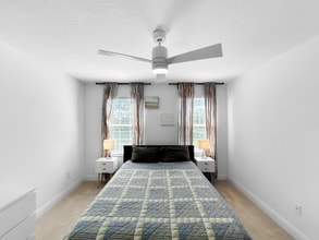 Building Photo - 9714 Provencal Ave