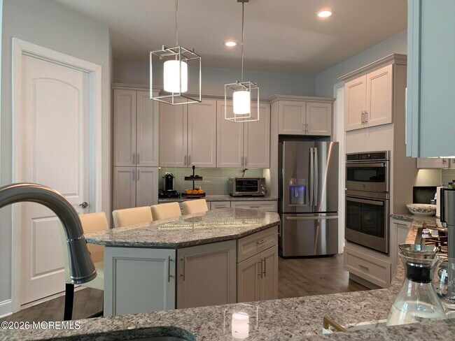 Foto del edificio - 67 Samjan Cir