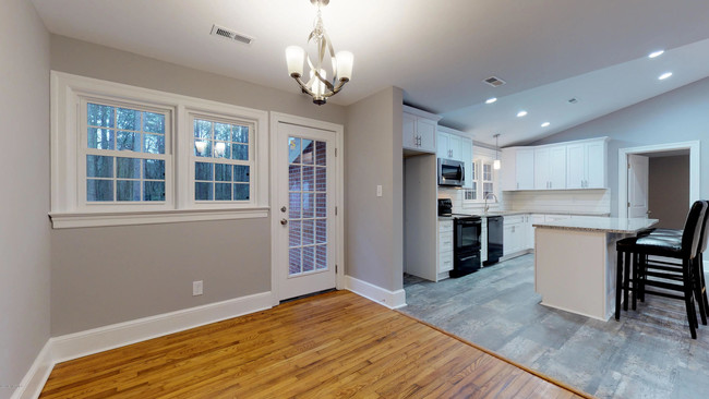Building Photo - 5678 NC-102