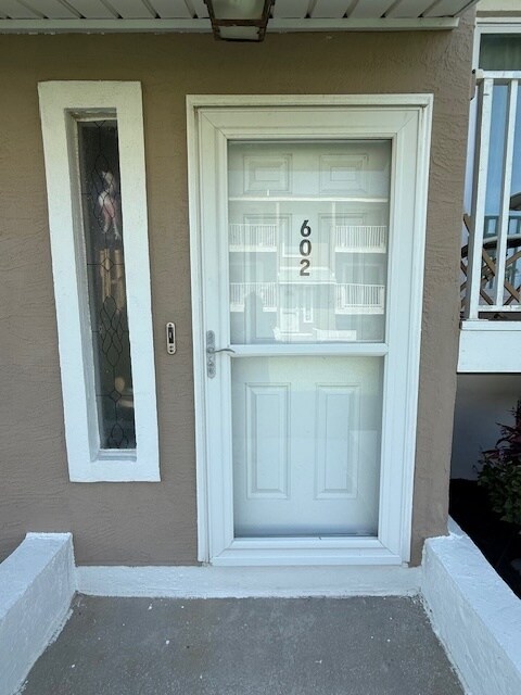 Foto principal - 2898 Ocean Shore Blvd