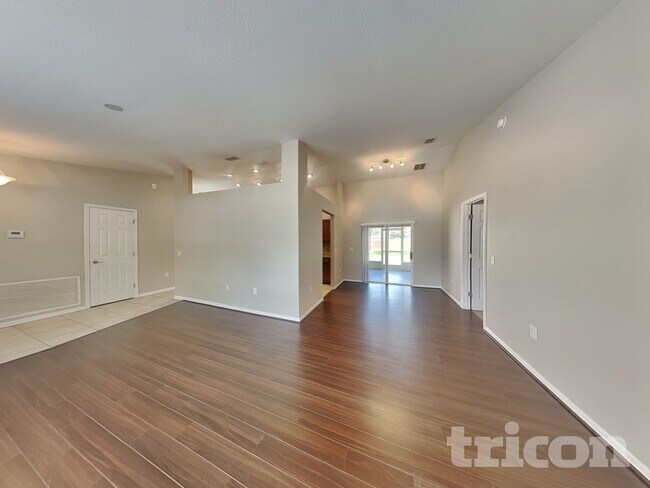 Foto del edificio - 10752 Carloway Hills Dr