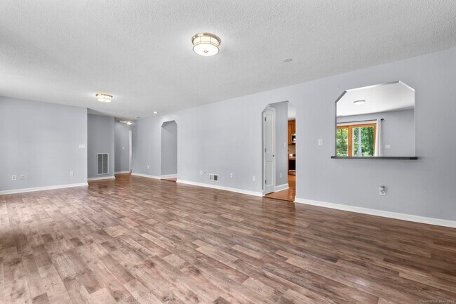 Building Photo - 4809 Madison Ave