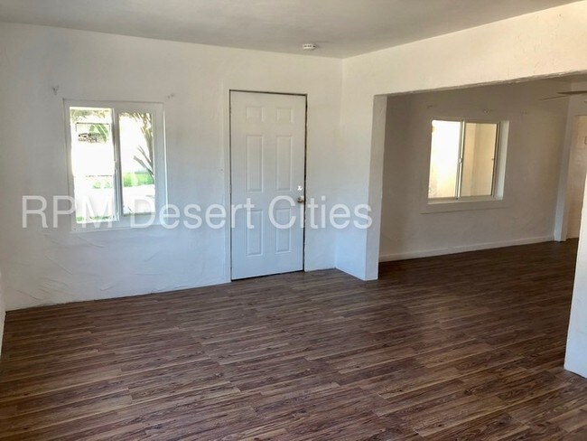 Building Photo - Renovated 3 Bedroom House in Coachella