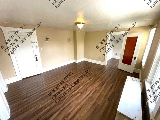 Foto del edificio - 643 E 400 N