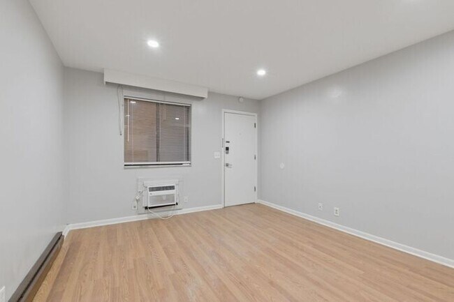 Foto del edificio - Hillsboro Village Modern 1BR - WALK TO VANDERBILT