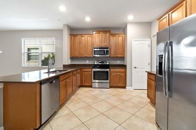 Foto del edificio - MOVE IN SPECIAL- 3/2.5 Beautiful Energy Ef...