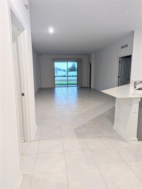 Building Photo - 1433 Deepwater Cir