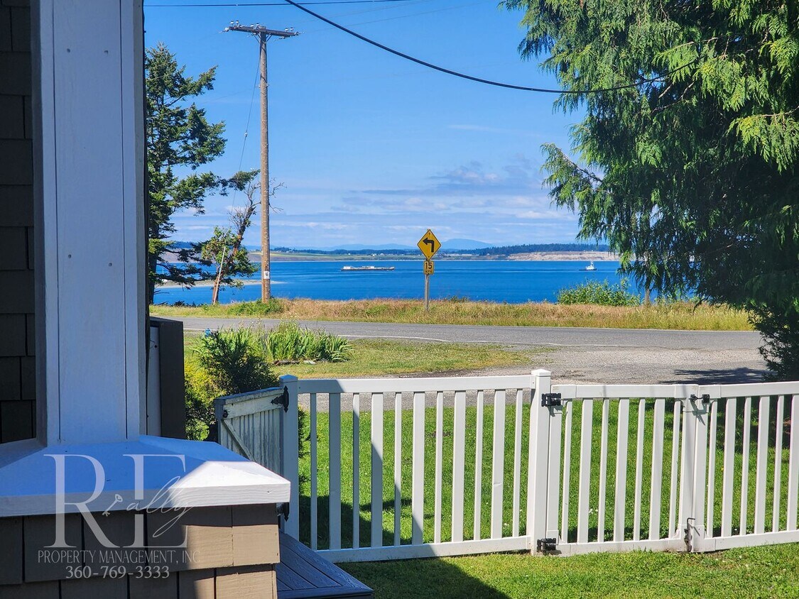 Foto principal - Stunning Water-View Haven