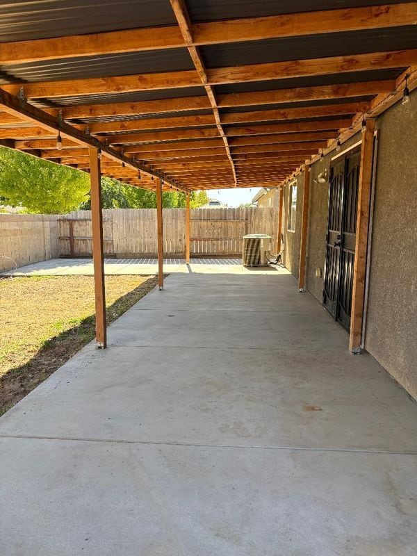 Building Photo - 506 Janell Ct