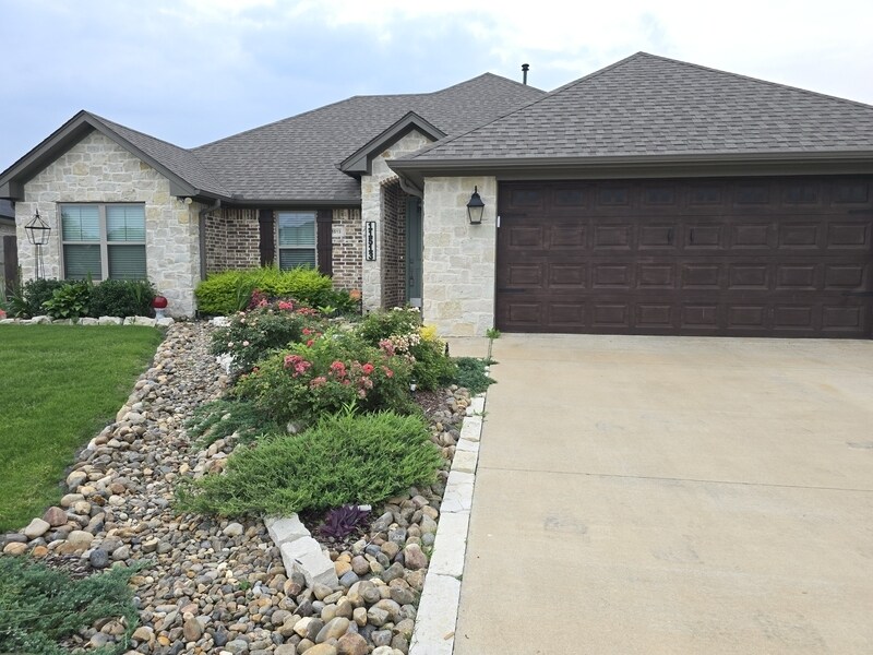 Primary Photo - 11513 Lindsey Gdn Dr